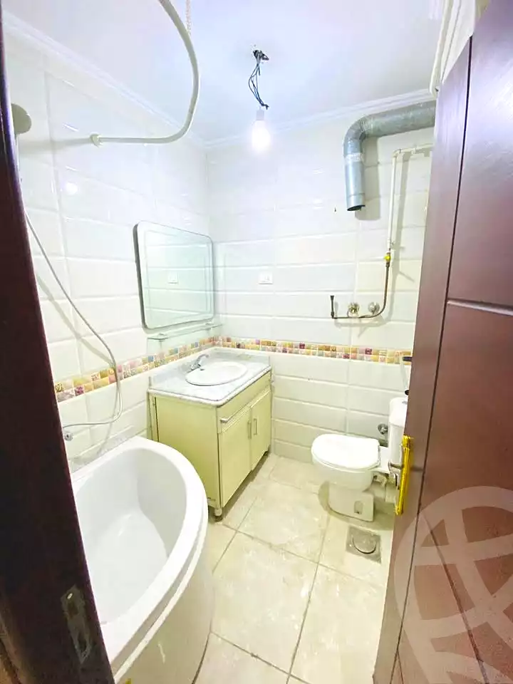 https://aqarmap.com.eg/ar/listing/6767633-for-sale-alexandria-el-mandara-alex-el-mandara-bahri-sidi-kamal-st