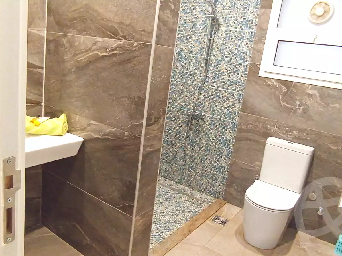 https://aqarmap.com.eg/ar/listing/6768830-for-rent-cairo-6th-of-october-compounds-october-plaza