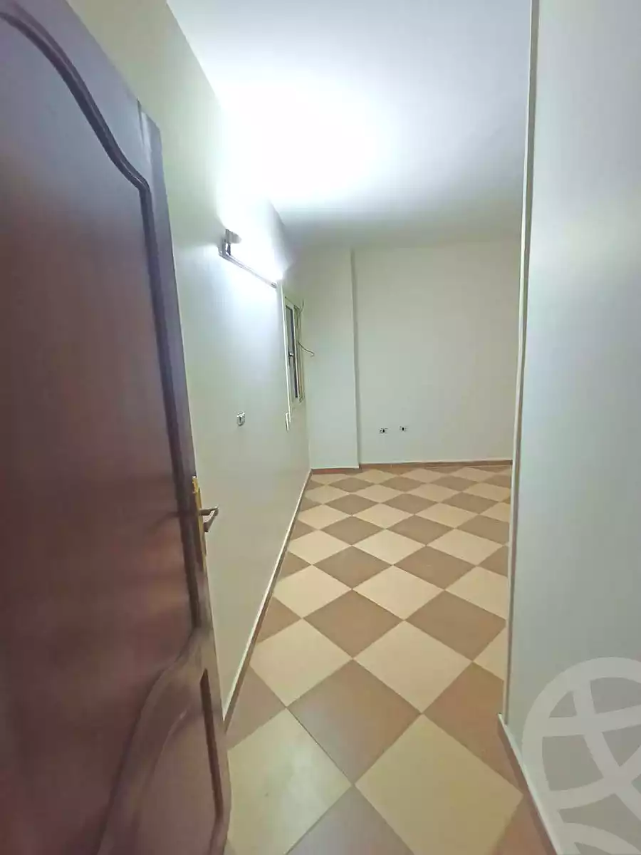 https://aqarmap.com.eg/ar/listing/6769935-for-sale-cairo-helwan-helwan-el-sharkeya-khesro-basha-st