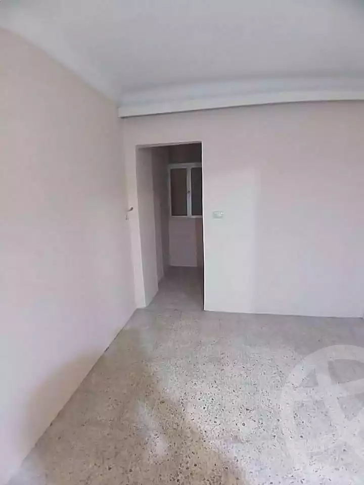 https://aqarmap.com.eg/en/listing/6770389-for-rent-alexandria-ganaklis-shr-mrtdy-bsh