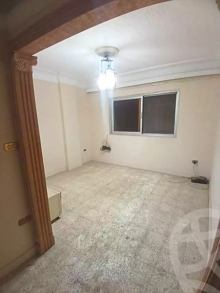 https://aqarmap.com.eg/en/listing/6770389-for-rent-alexandria-ganaklis-shr-mrtdy-bsh