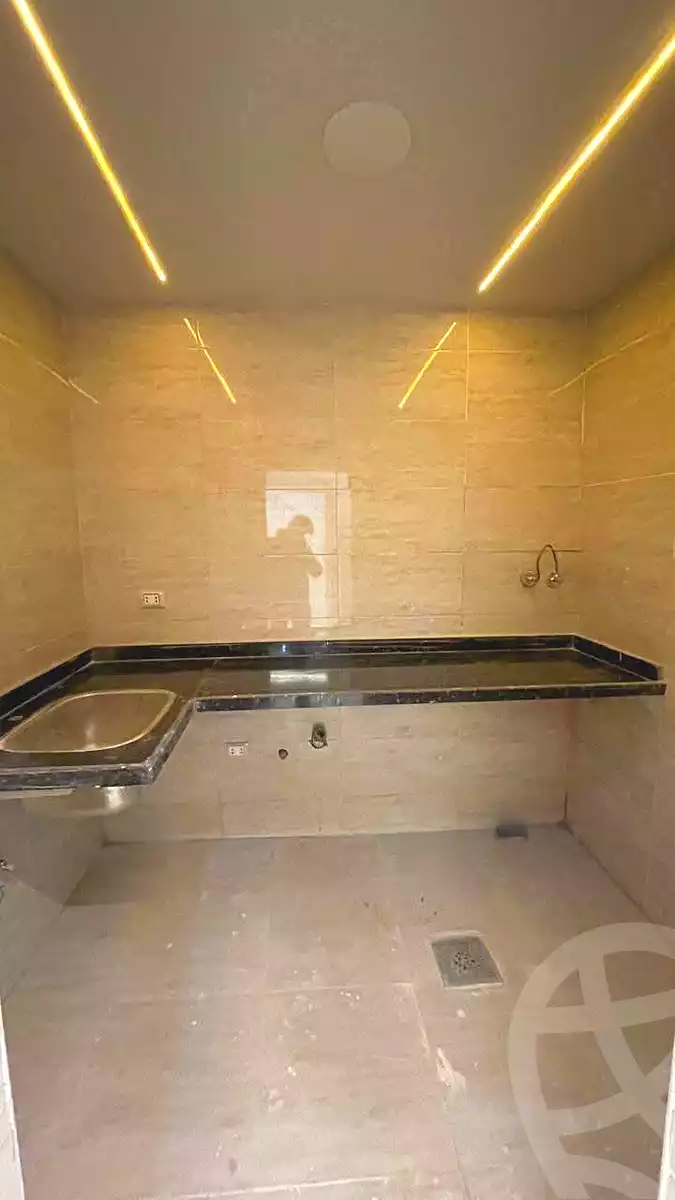 https://aqarmap.com.eg/en/listing/6771425-for-sale-alexandria-l-jmy-lbytsh-ibrahim-othman-st