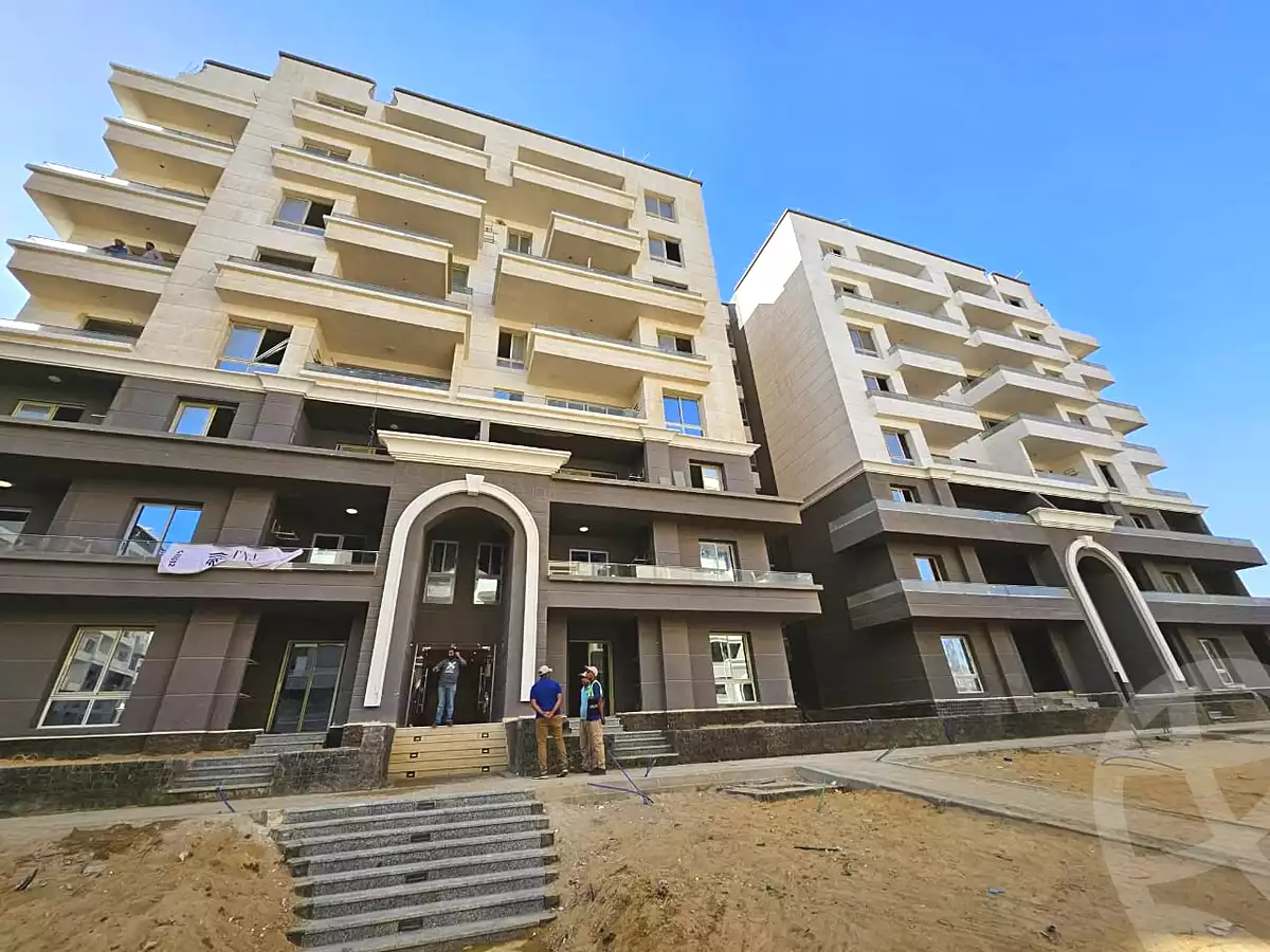 https://aqarmap.com.eg/en/listing/6771604-for-sale-cairo-new-administrative-capital-r8-de-joya-4-compound-taj-misr