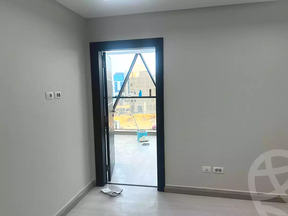 https://aqarmap.com.eg/ar/listing/6771650-for-rent-cairo-new-cairo-compounds-kyrw-byzns-blz-btr-hwm-llttwyr