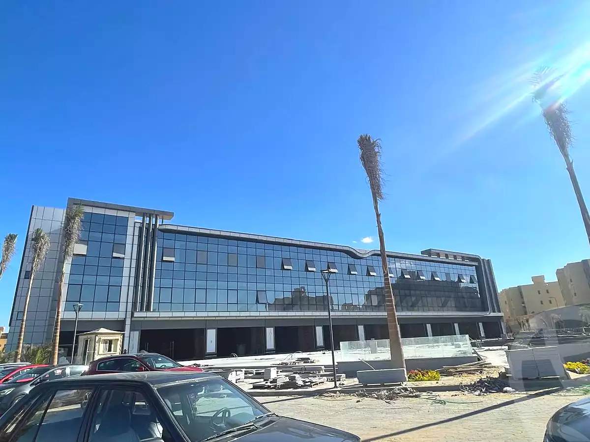 https://aqarmap.com.eg/ar/listing/6771657-for-rent-cairo-new-cairo-compounds-dh-lydj