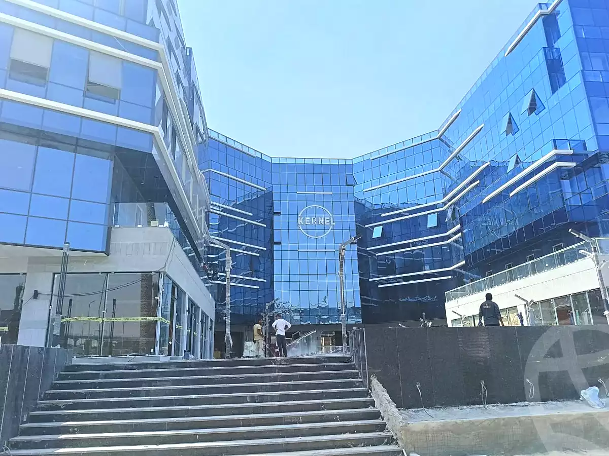 https://aqarmap.com.eg/ar/listing/6771664-for-rent-cairo-new-cairo-compounds-krnyl-byzns-hb-fyks-llttwyr-l-qry