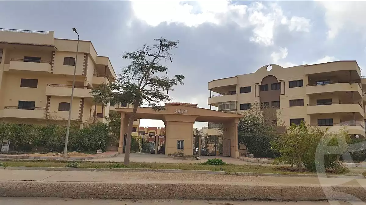 https://aqarmap.com.eg/ar/listing/6771984-for-sale-cairo-new-cairo-compounds-la-rose