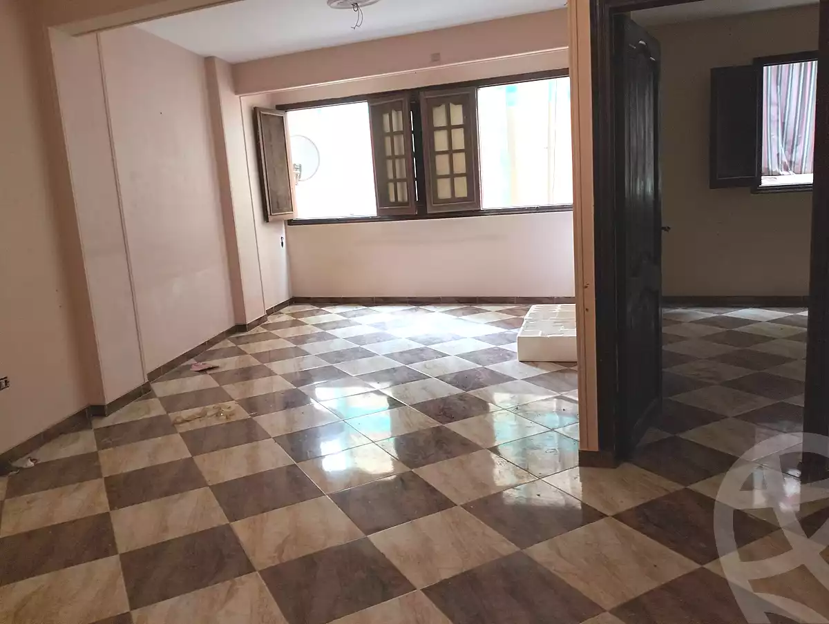 https://aqarmap.com.eg/ar/listing/6772009-for-rent-cairo-helwan-kwrnysh-hlwn