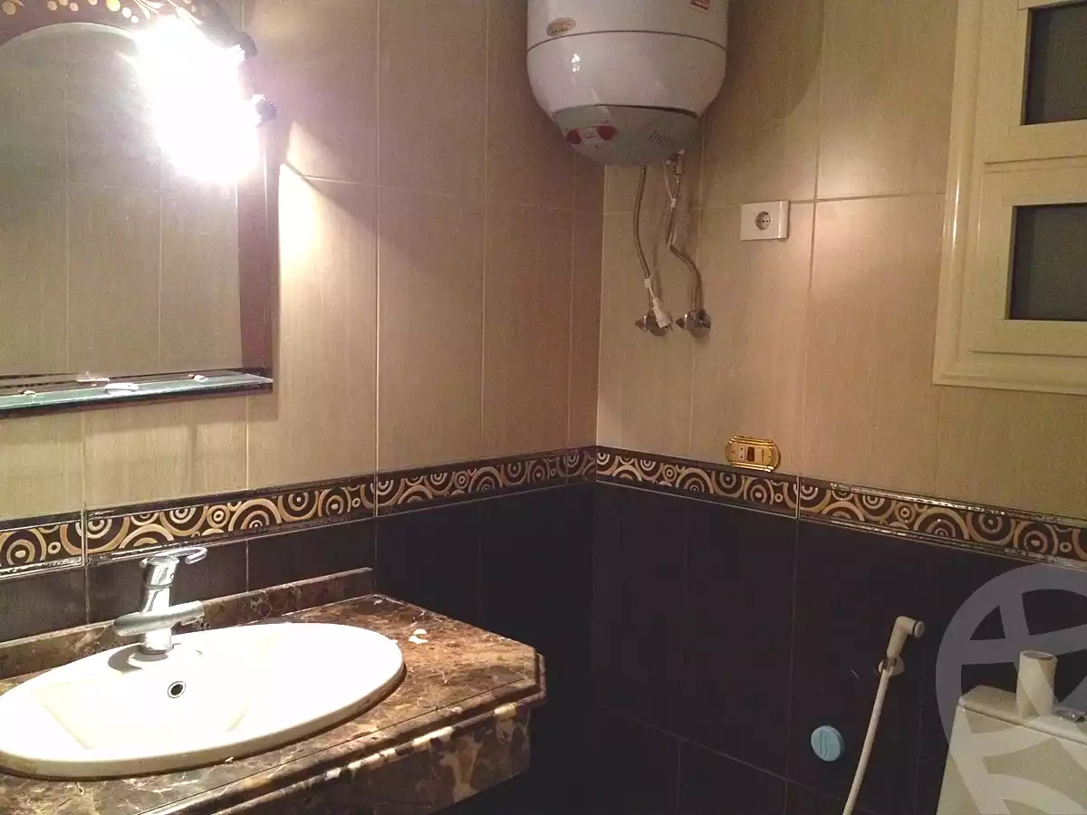 https://aqarmap.com.eg/en/listing/6772253-for-sale-cairo-el-maadi-degla-street-200