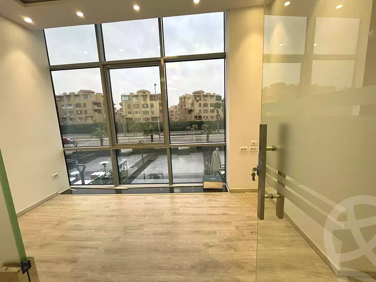 https://aqarmap.com.eg/en/listing/6772584-for-rent-cairo-new-cairo-compounds-leven-square-mall