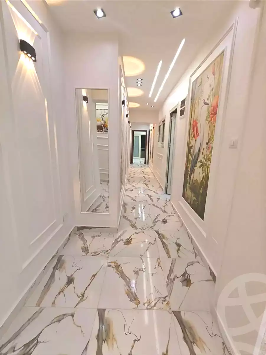 https://aqarmap.com.eg/ar/listing/6772780-for-sale-alexandria-el-asafra-l-sfr-bhry