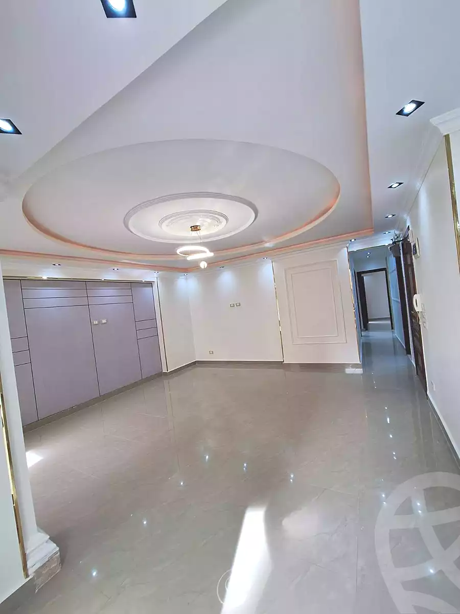 https://aqarmap.com.eg/ar/listing/6773059-for-sale-alexandria-sydy-bshr-sydy-bshr-bhry