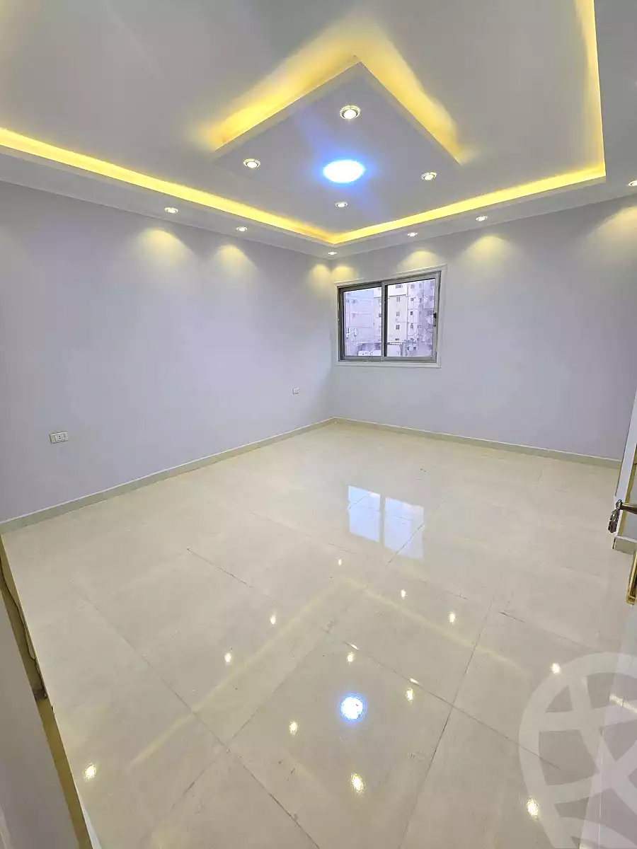 https://aqarmap.com.eg/en/listing/6773150-for-sale-alexandria-el-mandara-alex-el-mandara-bahri