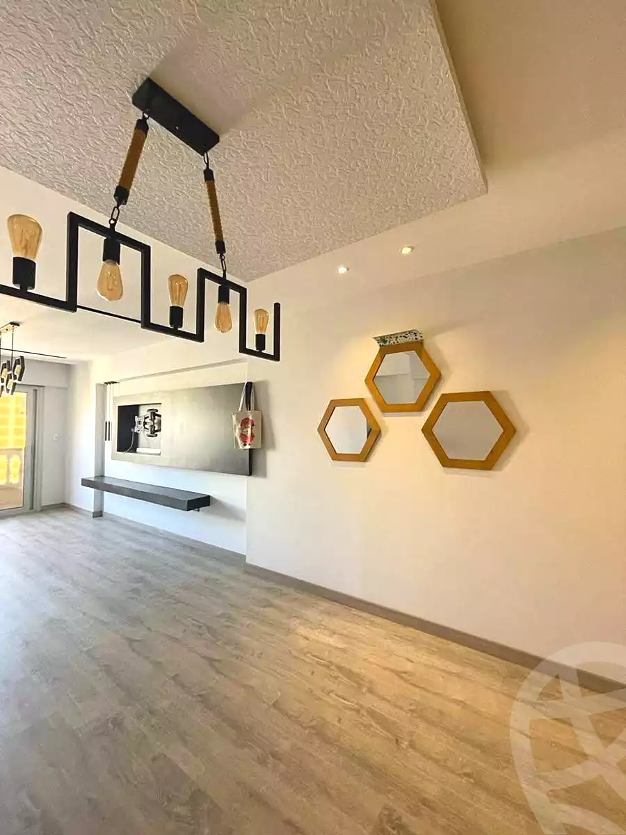 https://aqarmap.com.eg/ar/listing/6773647-for-sale-alexandria-sydy-bshr-sydy-bshr-bhry-shr-mhmd-njyb