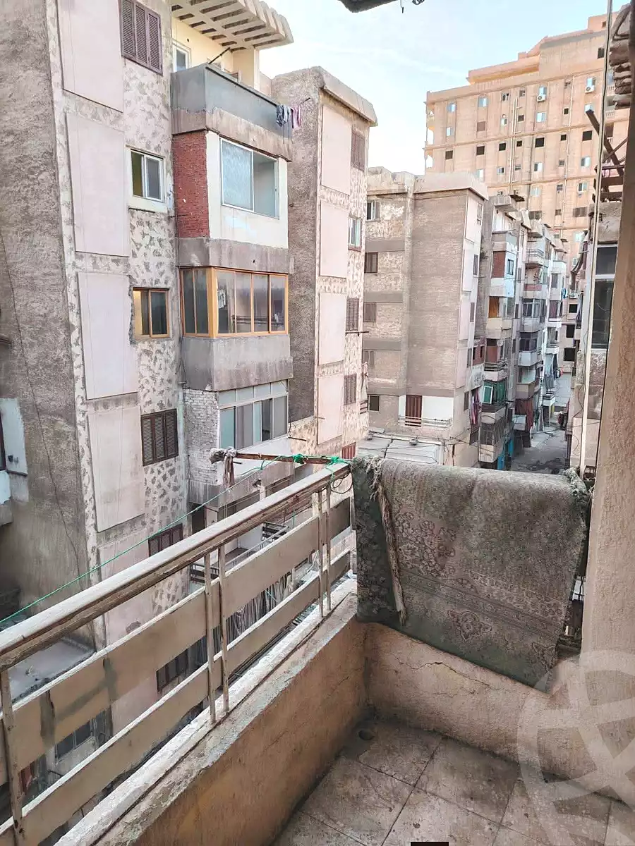 https://aqarmap.com.eg/ar/listing/6773784-for-sale-alexandria-l-jmy-lbytsh-al-andalous-wa-al-hgaz-st