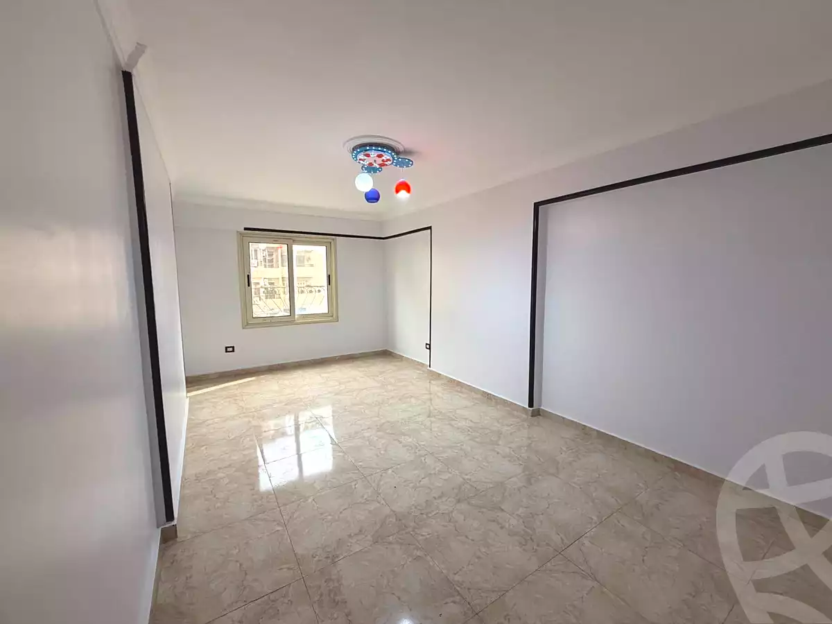 https://aqarmap.com.eg/ar/listing/6773933-for-sale-alexandria-el-mandara-shr-jml-bd-lnsr