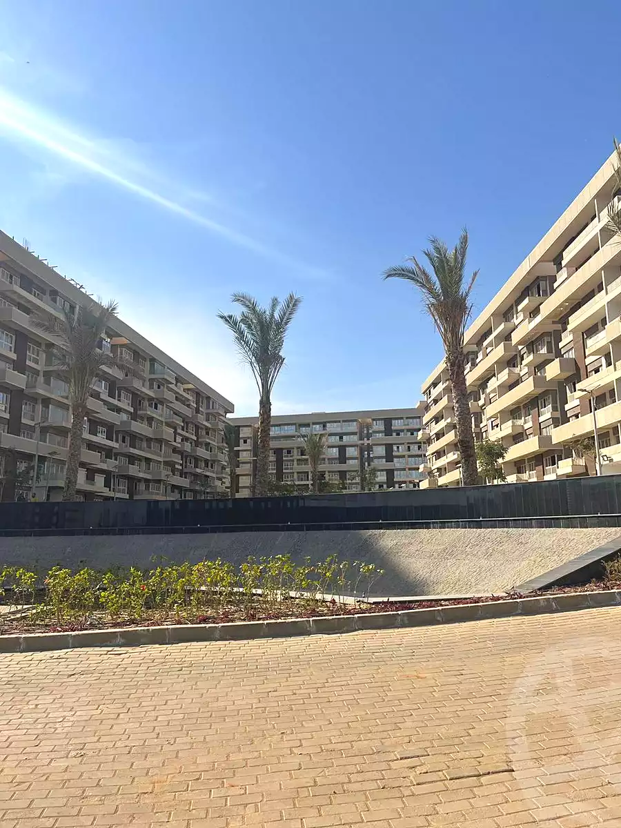 https://aqarmap.com.eg/en/listing/6774121-for-sale-cairo-new-administrative-capital-r7-scenario