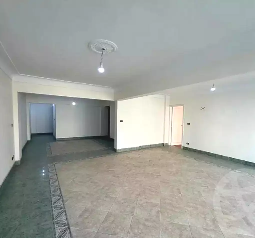 https://aqarmap.com.eg/ar/listing/6774528-for-sale-alexandria-el-asafra-l-sfr-bhry