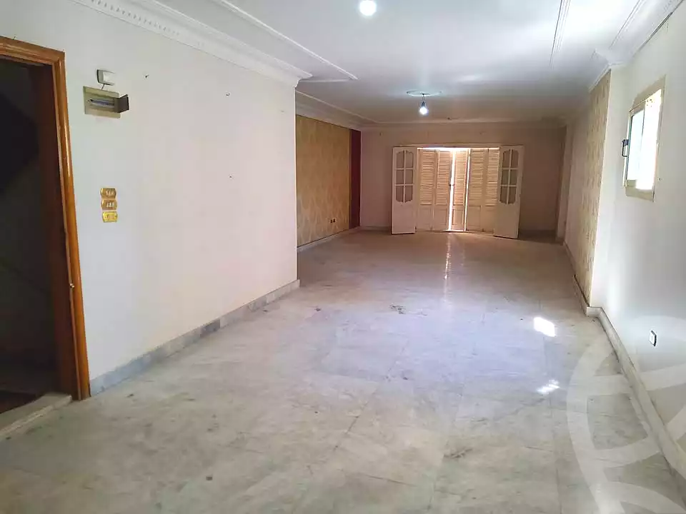 https://aqarmap.com.eg/ar/listing/6774775-for-sale-alexandria-ganaklis-shr-mrtdy-bsh
