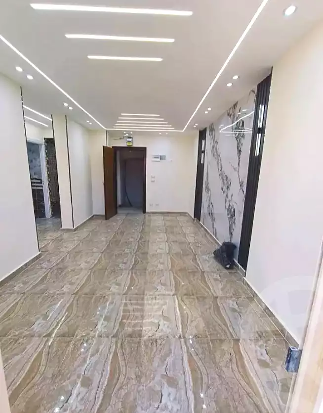 https://aqarmap.com.eg/ar/listing/6775307-for-sale-alexandria-sydy-bshr-sydy-bshr-bhry-shr-mhmwd-l-yswy