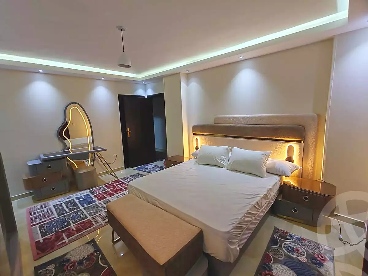 https://aqarmap.com.eg/ar/listing/6775580-for-sale-cairo-el-sheikh-zayed-city-el-hay-elthamen-area-1