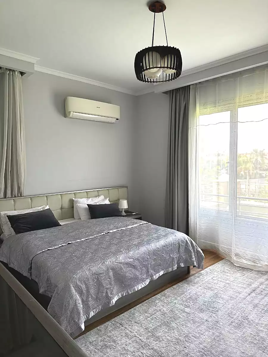 https://aqarmap.com.eg/ar/listing/6776007-for-rent-cairo-new-cairo-compounds-kmbwnd-fyldj-jyt-blm-hylz