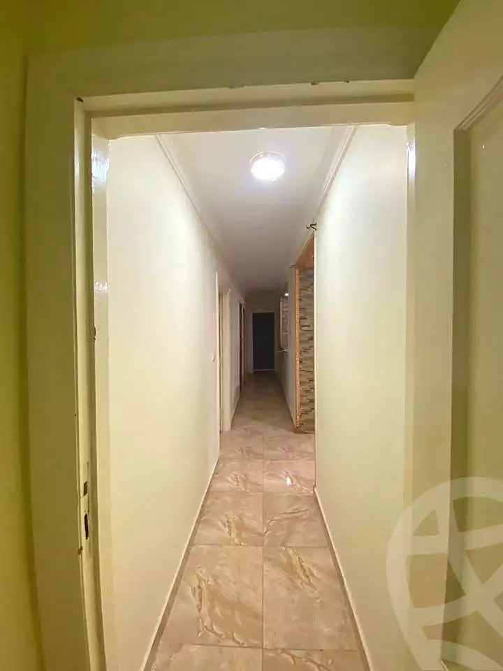 https://aqarmap.com.eg/ar/listing/6776590-for-sale-alexandria-l-jmy-lbytsh-bianchiii-el-arbaeen-st