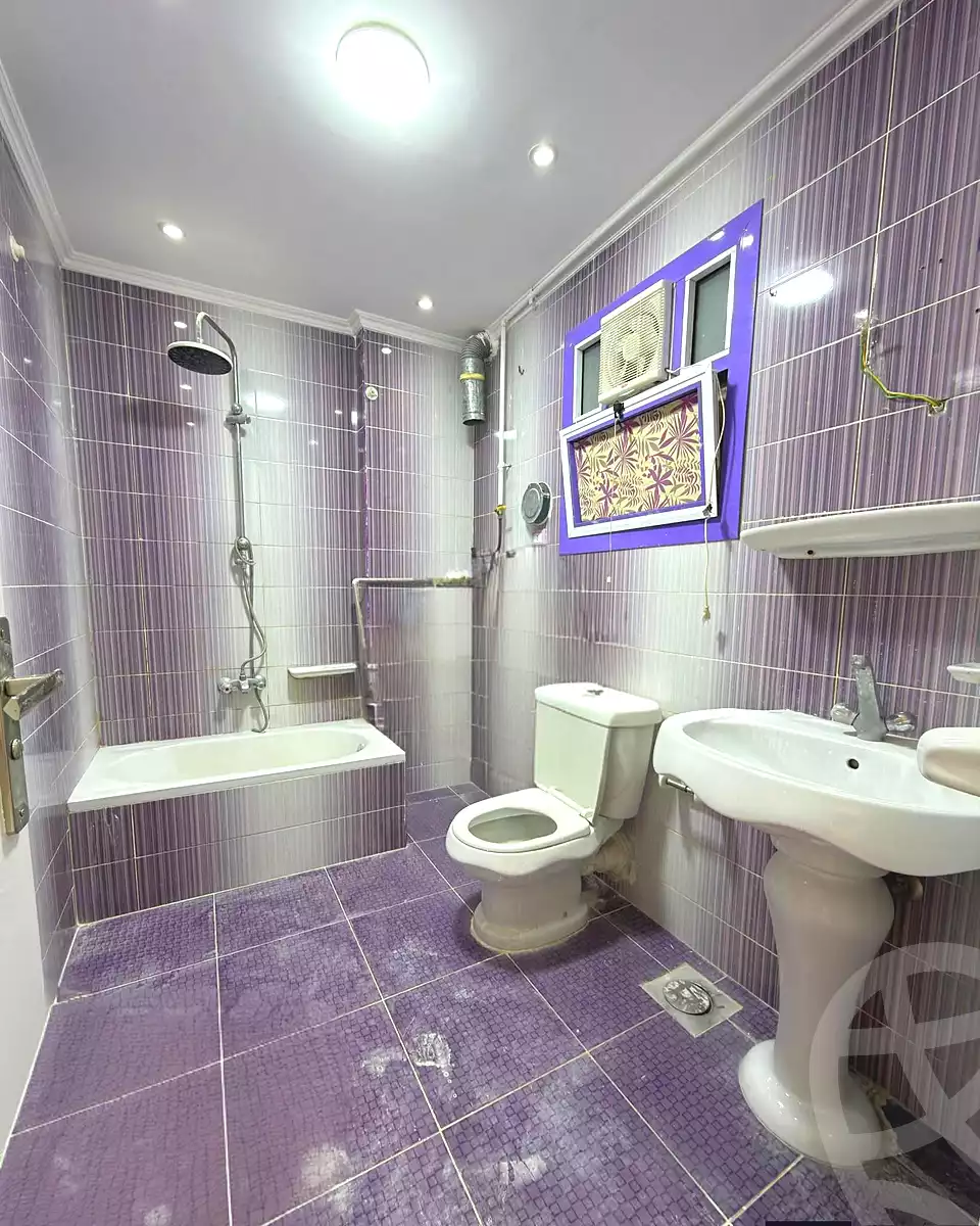 https://aqarmap.com.eg/ar/listing/6776652-for-sale-alexandria-l-jmy-lbytsh-al-samalehy-1-st