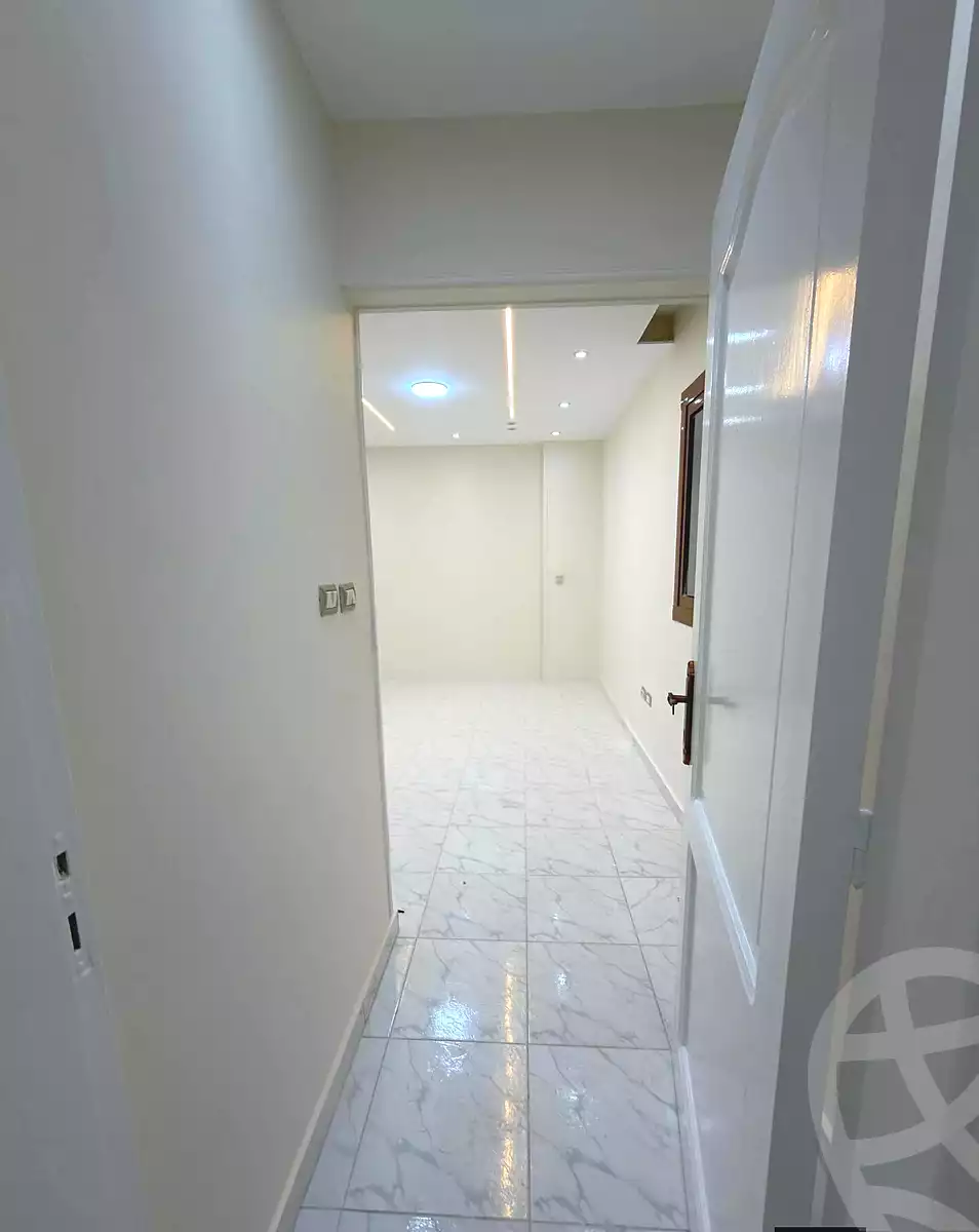 https://aqarmap.com.eg/ar/listing/6776652-for-sale-alexandria-l-jmy-lbytsh-al-samalehy-1-st