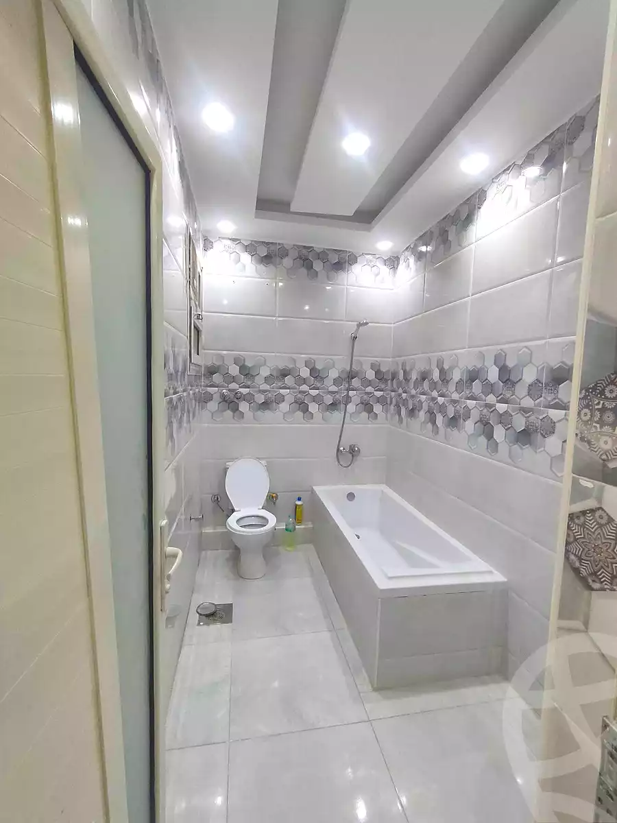 https://aqarmap.com.eg/en/listing/6776979-for-rent-cairo-elnozha-Streettt-27