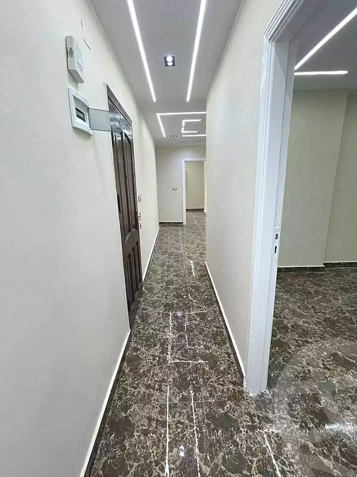 https://aqarmap.com.eg/ar/listing/6777385-for-sale-alexandria-l-jmy-lbytsh-ain-shams-st