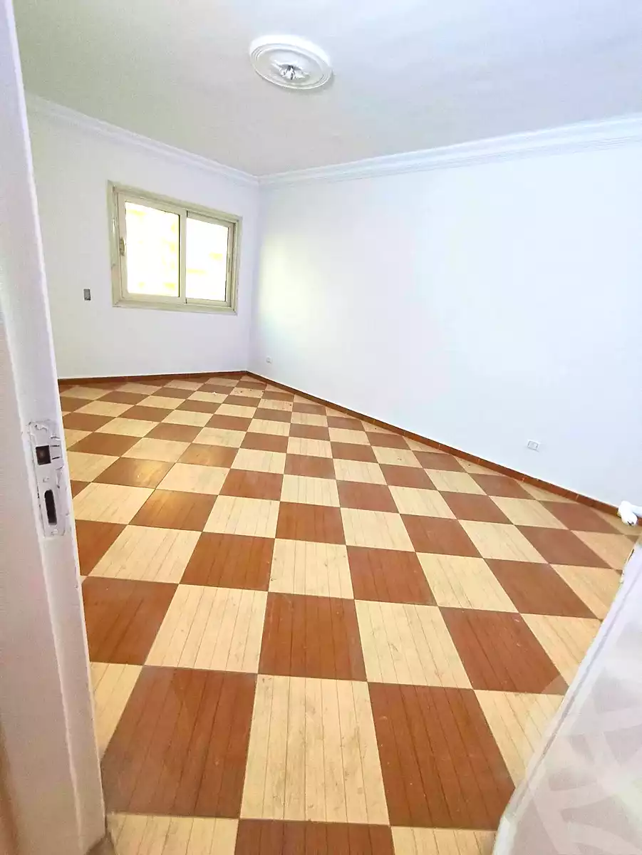 https://aqarmap.com.eg/en/listing/6777963-for-sale-alexandria-el-asafra-l-sfr-bhry