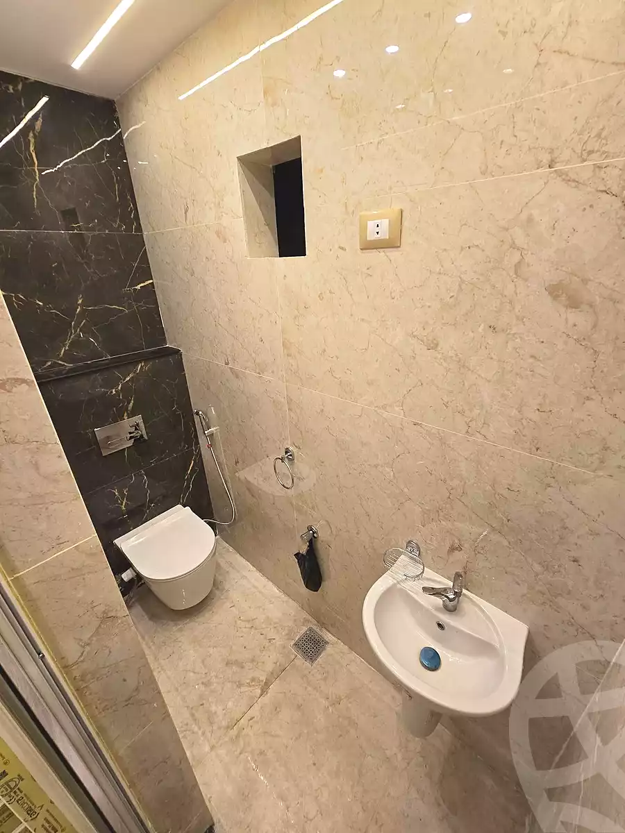 https://aqarmap.com.eg/ar/listing/6778016-for-sale-alexandria-miami-mahmoud-el-isawy-st