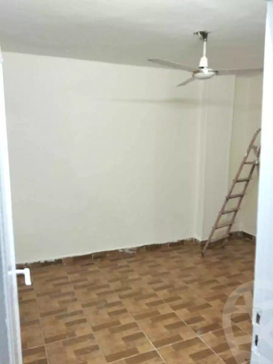 https://aqarmap.com.eg/en/listing/6779059-for-sale-cairo-helwan-helwan-el-sharkeya-gaafar-st