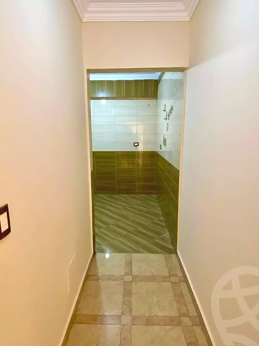 https://aqarmap.com.eg/ar/listing/6779822-for-sale-cairo-6th-of-october-hadaeq-october-kmbwnd-fy-hdyq-ktwbr-el-fardoos-city