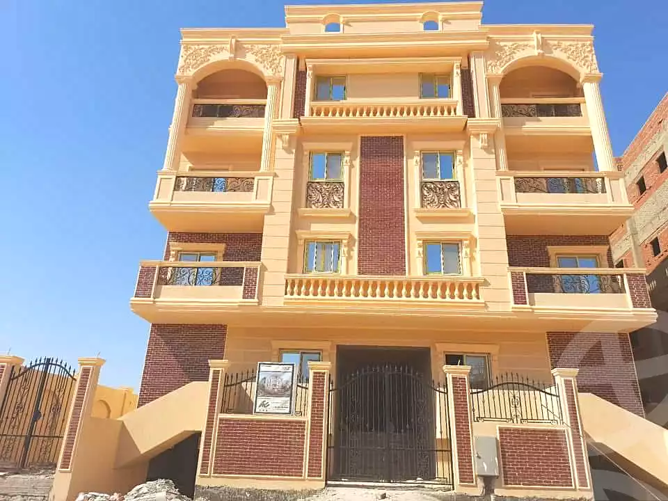https://aqarmap.com.eg/ar/listing/6779933-for-sale-cairo-6th-of-october-el-ahyaa-neighborhood-9th