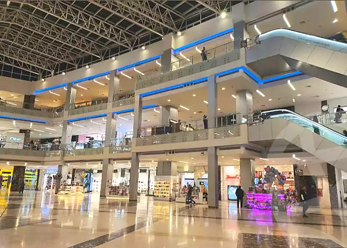 https://aqarmap.com.eg/ar/listing/6779976-for-rent-cairo-new-cairo-90th-street-auc