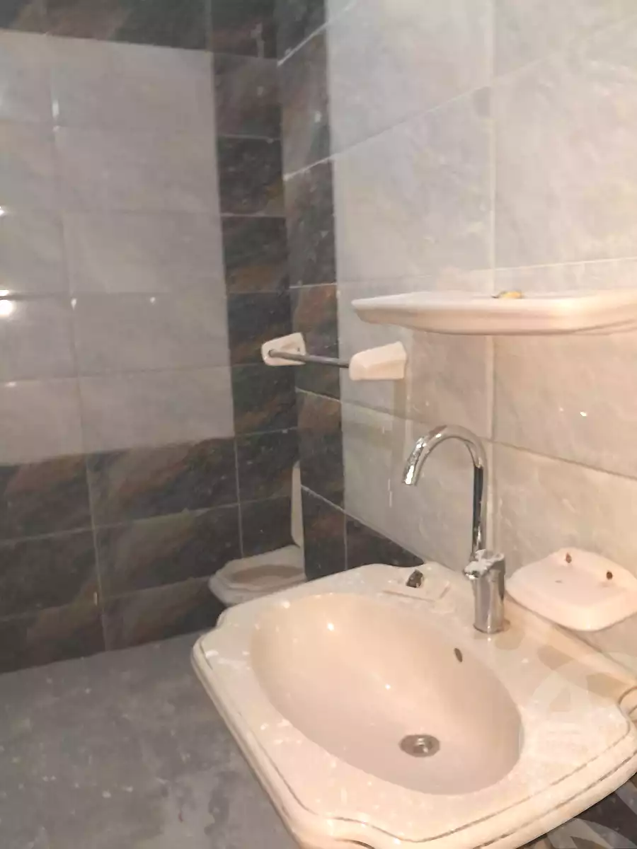 https://aqarmap.com.eg/ar/listing/6779452-for-sale-alexandria-l-jmy-el-hanouvel-el-salam-st