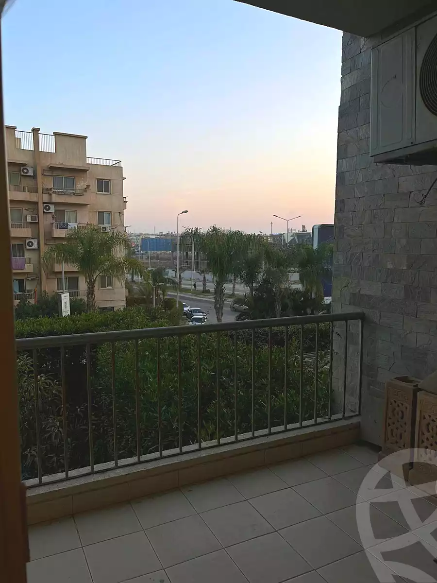 https://aqarmap.com.eg/en/listing/6780197-for-rent-cairo-el-sheikh-zayed-city-compounds-dh-drys