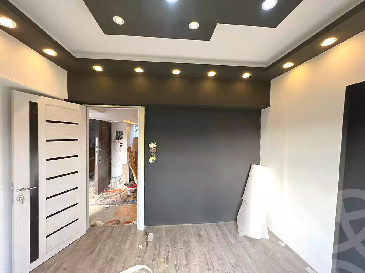 https://aqarmap.com.eg/ar/listing/6780229-for-sale-cairo-el-sheikh-zayed-city-el-hay-elawel-street-10