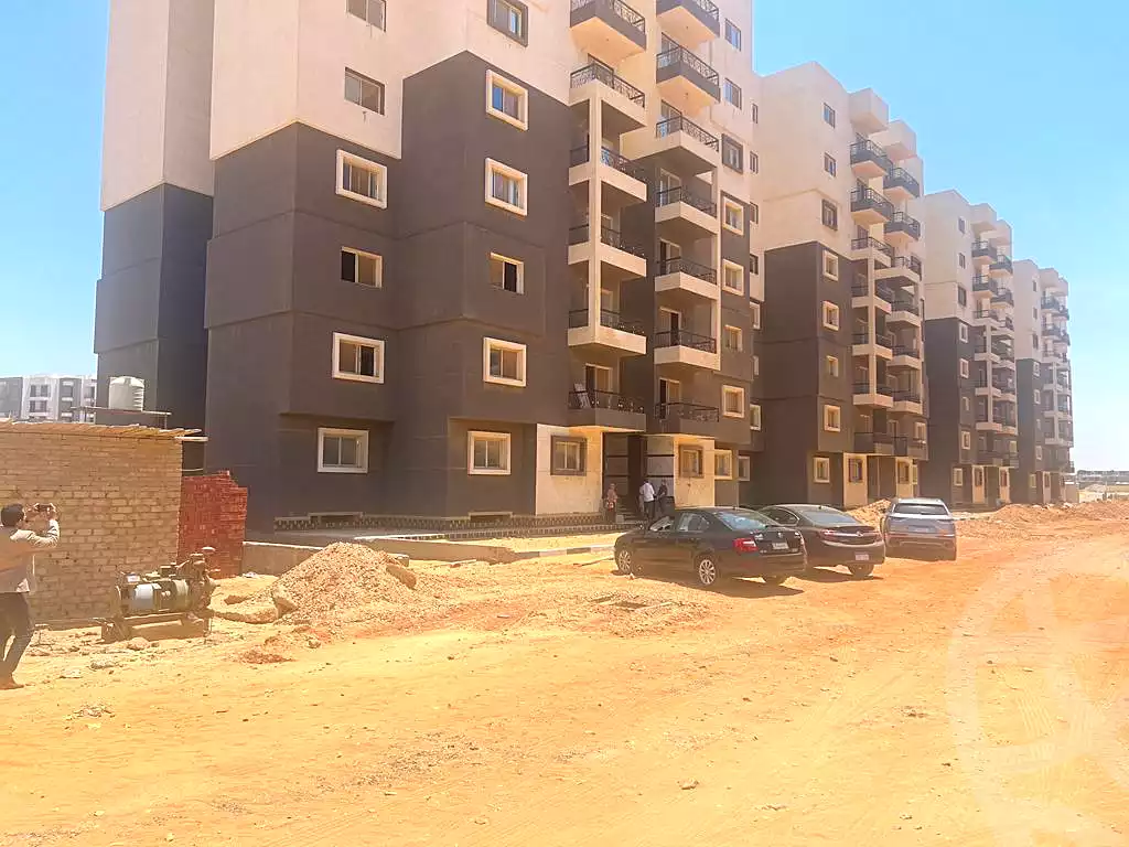 https://aqarmap.com.eg/en/listing/6780688-for-sale-cairo-new-administrative-capital-r7-kmbwnd-stw