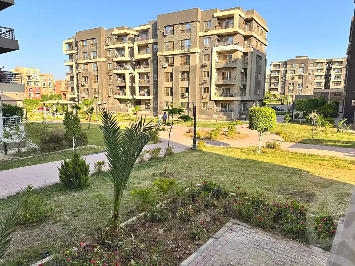 https://aqarmap.com.eg/en/listing/6781180-for-sale-cairo-el-sheikh-zayed-city-compounds-dr-msr