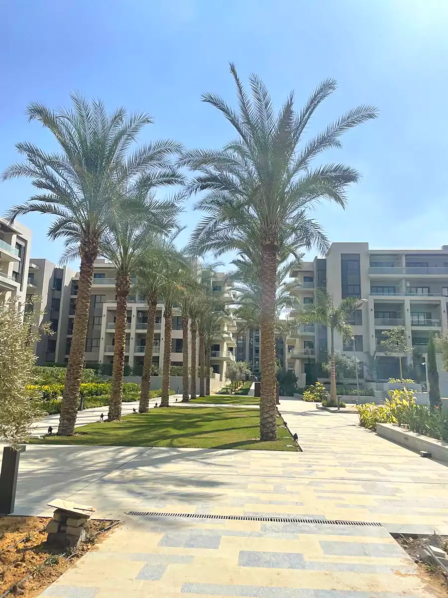 https://aqarmap.com.eg/ar/listing/6781763-for-sale-cairo-new-cairo-compounds-hyde-park-centre-ville-hyde-park
