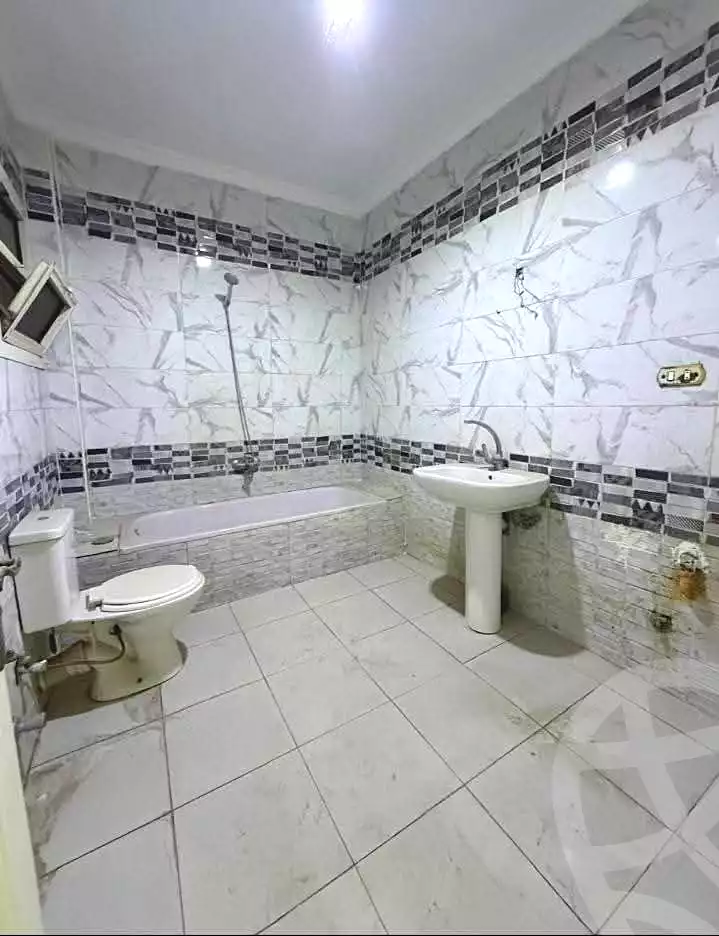https://aqarmap.com.eg/en/listing/6781888-for-rent-cairo-ain-shams-jsr-lswys