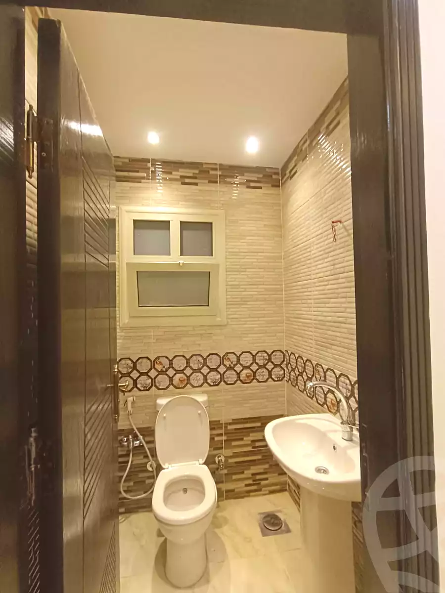 https://aqarmap.com.eg/ar/listing/6782036-for-sale-cairo-6th-of-october-el-ahyaa-neighborhood-2nd-divided-from-al-kafrawei-st