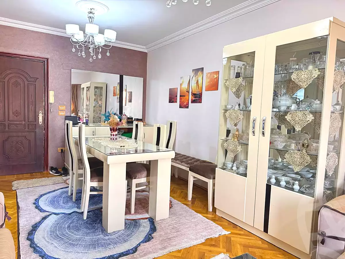 https://aqarmap.com.eg/en/listing/6782157-for-sale-cairo-el-sheikh-zayed-city-el-hay-elawel-street-10