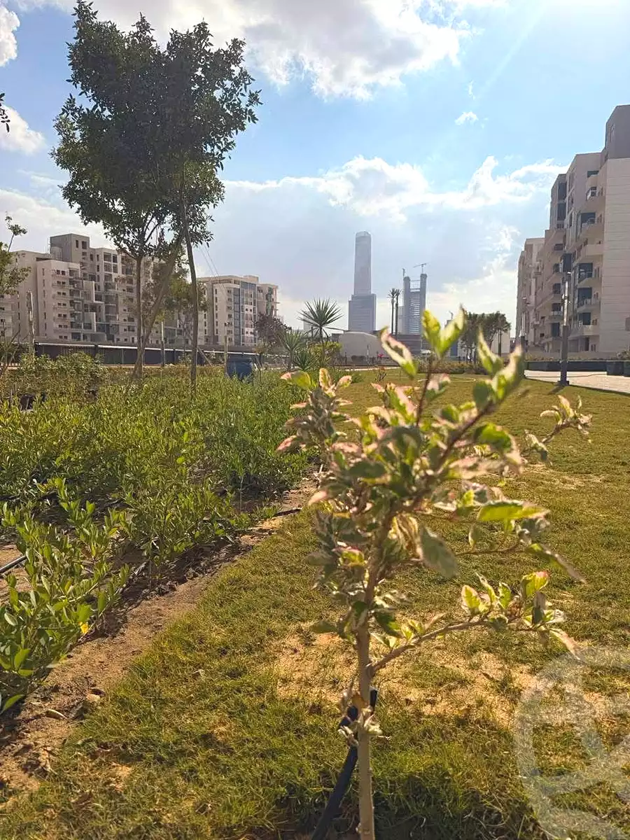 https://aqarmap.com.eg/ar/listing/6782688-for-sale-cairo-new-administrative-capital-r3-jade-park-compound-city-edge