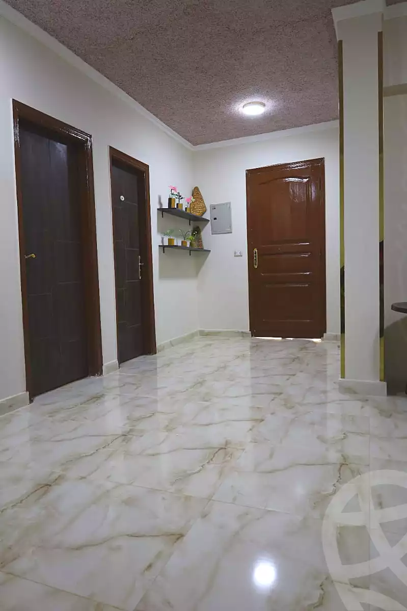 https://aqarmap.com.eg/ar/listing/6782602-for-rent-cairo-el-sheikh-zayed-city-alex-cairo-desert-road-mdyn-sfnks-ljdyd-sandorini