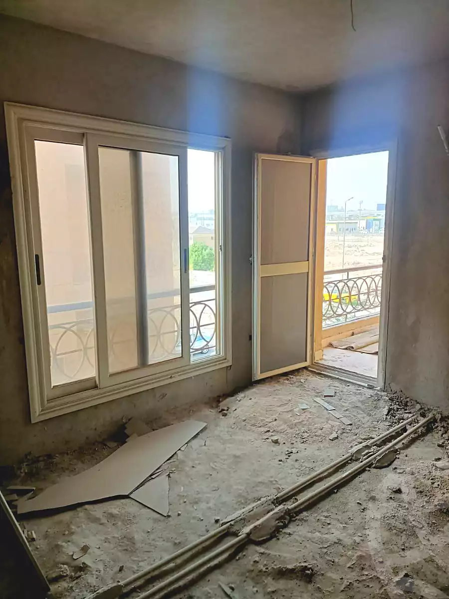 https://aqarmap.com.eg/ar/listing/6782841-for-sale-cairo-el-sheikh-zayed-city-compounds-el-khamayel
