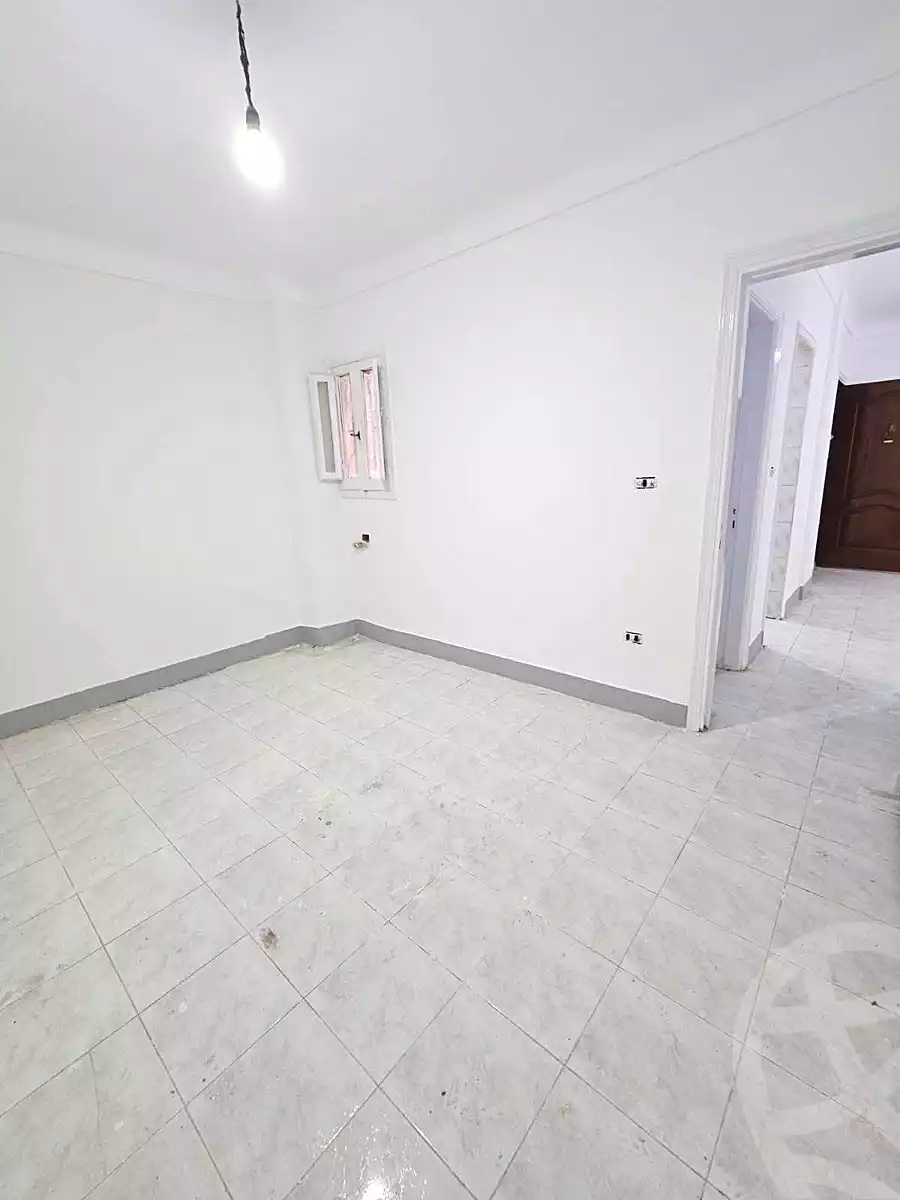 https://aqarmap.com.eg/ar/listing/6783749-for-sale-alexandria-sydy-bshr-sydy-bshr-bhry-amr-el-nogomy-st